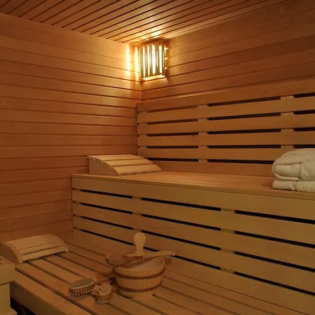 Hotel Kokorin Otel 4*