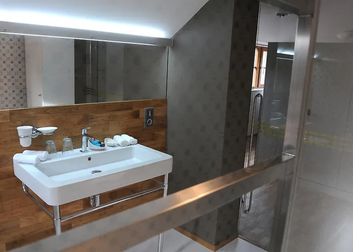 Hotel Kokorin Ξενοδοχείο 4*